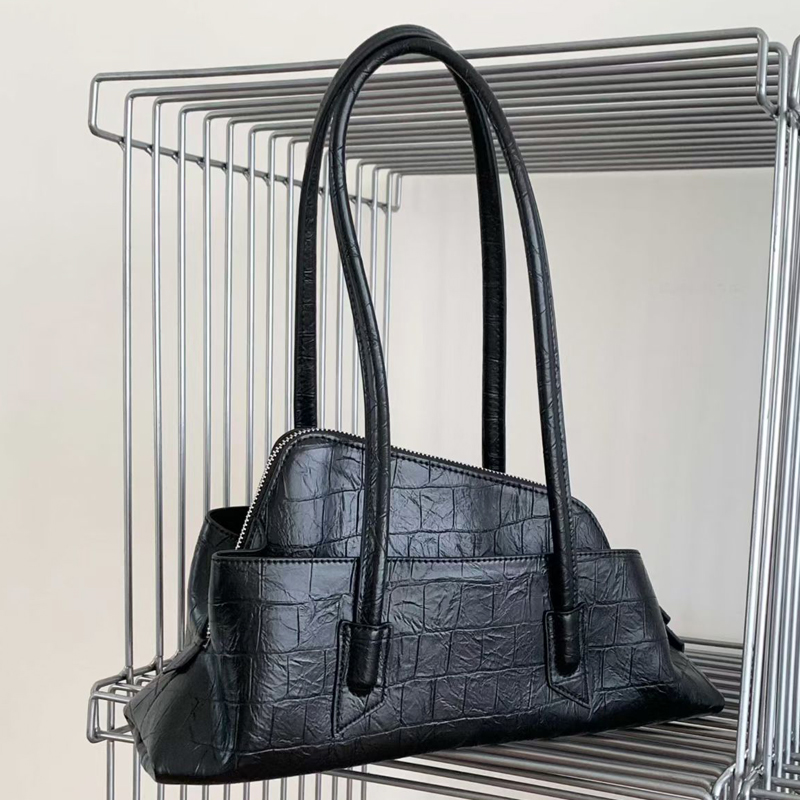 Luxury Bags La - Small La Passeggiata Underarm Bags For