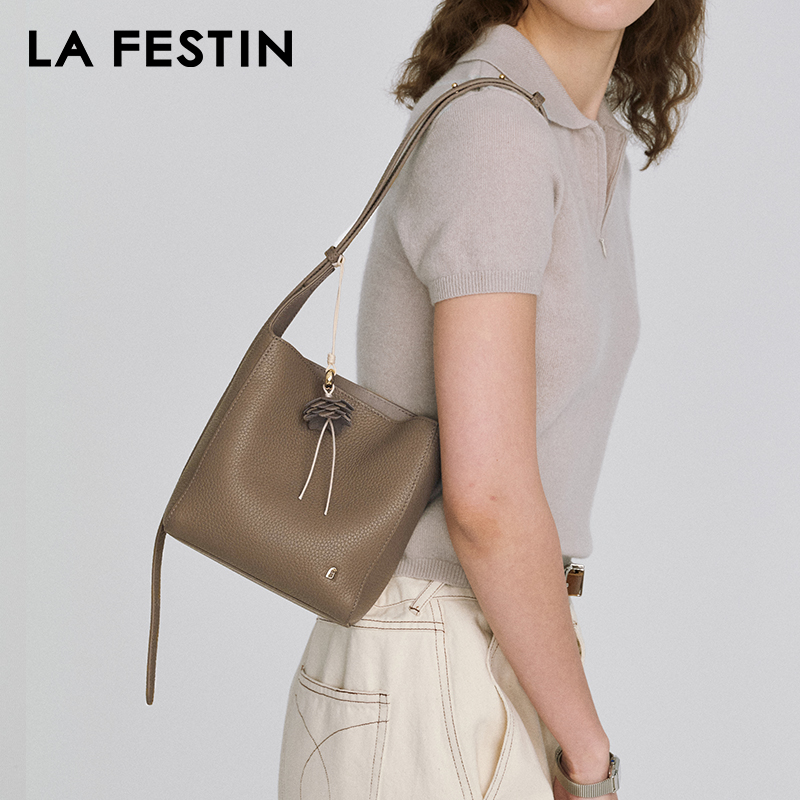 LA FESTIN Original Bucket Bag  - Luxury Bags La recensie en prijs