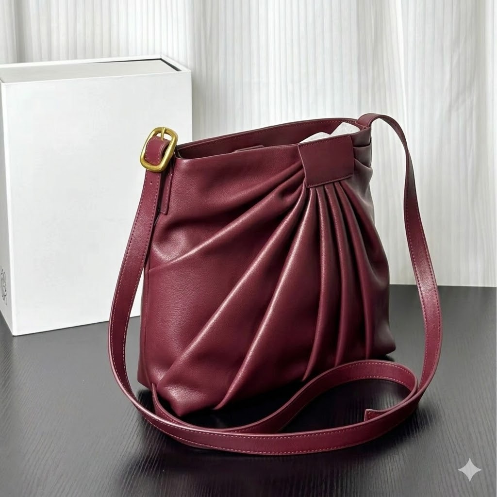 Lo Women Wrinkled Leather Hobo - Luxury Bags Coach recensie en prijs