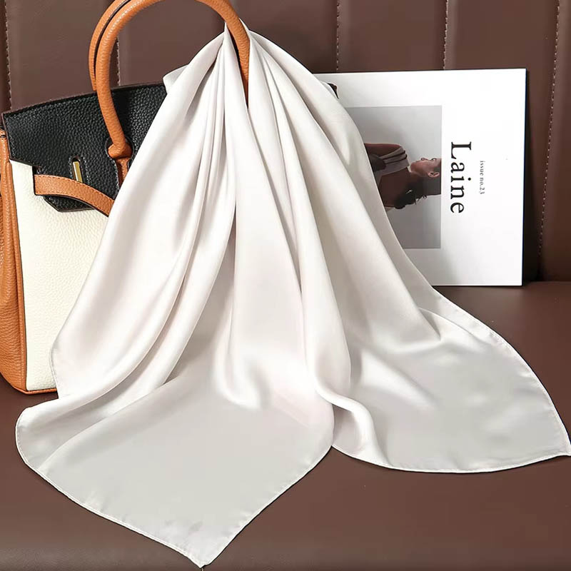 Luxury Solid Color Silk Square - Discount Luxury Bags recensie en prijs