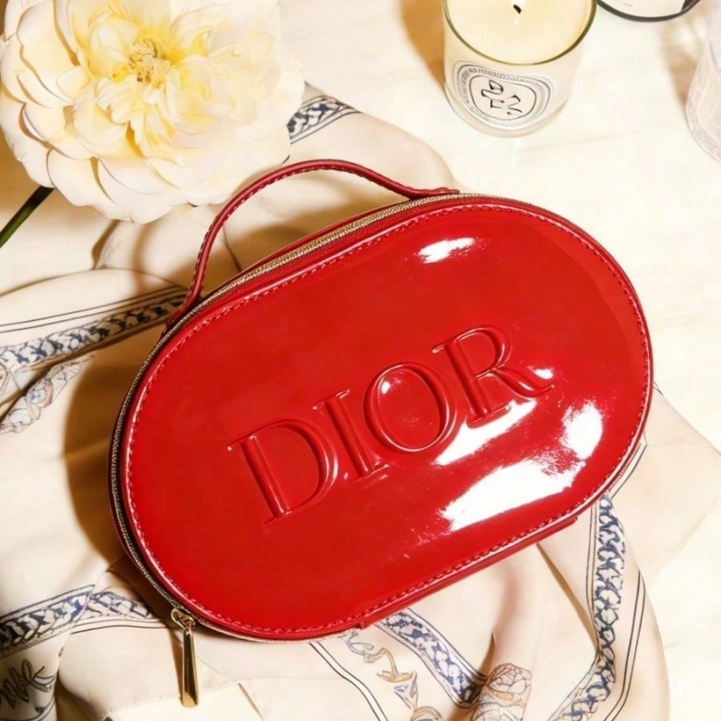 Dior’s Bag Red Cosmetic Bag Lu - Luxury Bags Dior recensie en prijs