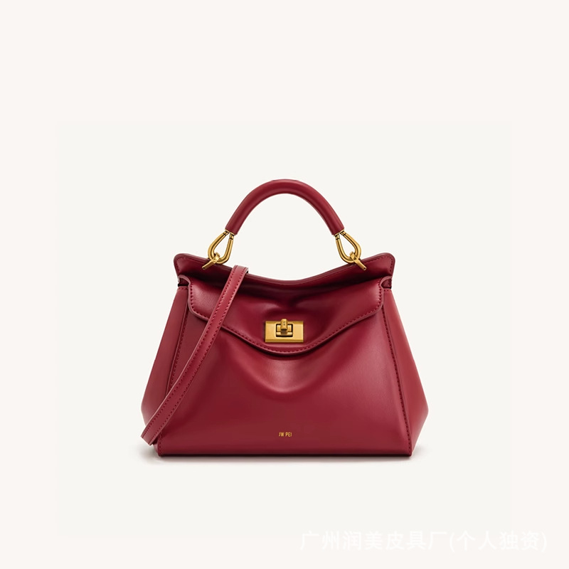 JW PEI Lock Bag, Lock Design,  - Luxury Bags Dior recensie en prijs