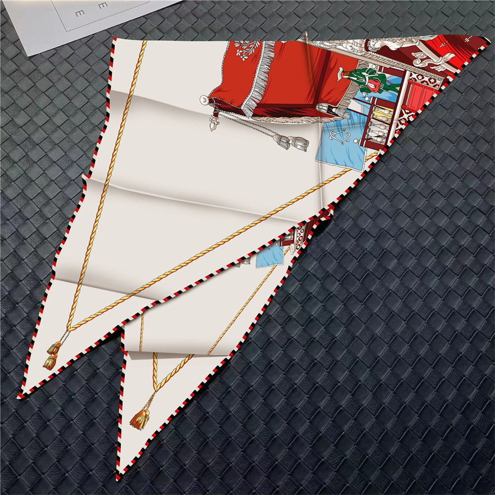 Triangle Twill Scarf Luxury Wo - Luxury Bags La recensie en prijs